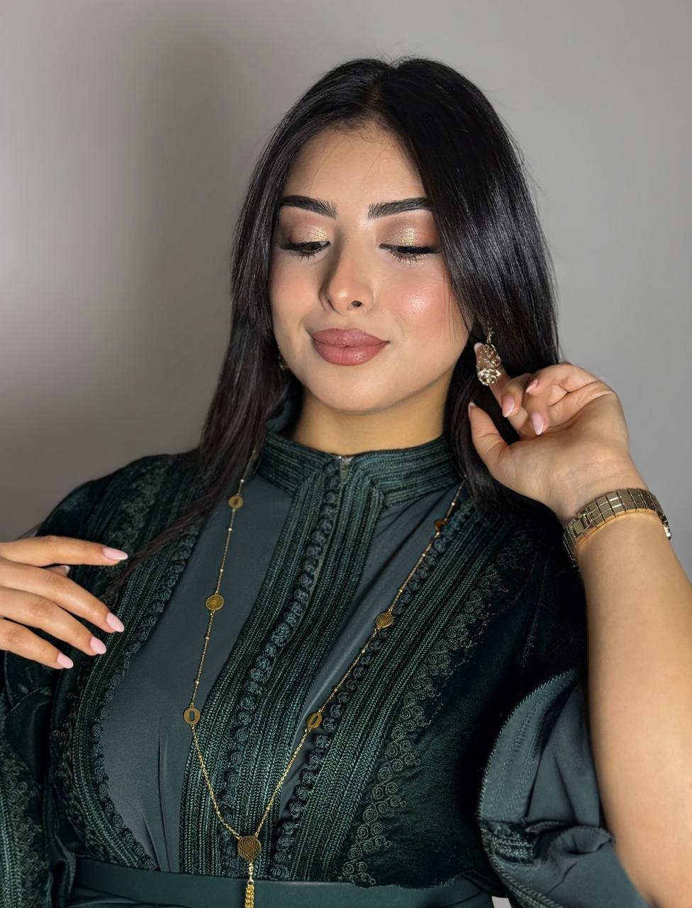 Maquillage d'invitée de mariage : looks selon la tenue